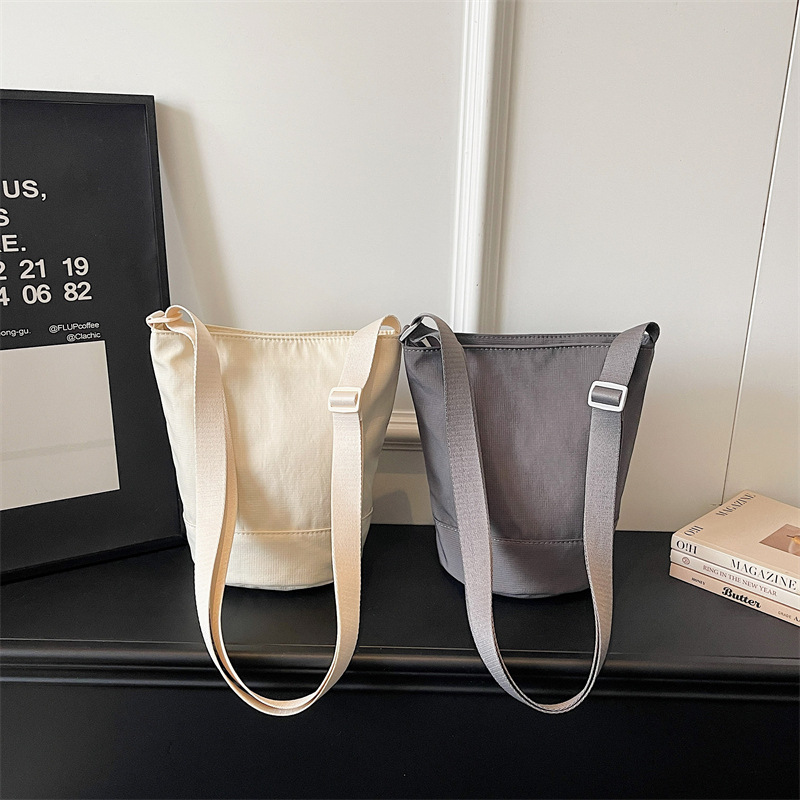 Custom Logo/Design Bucket Tote – Interior Design Logo Bewertung und Preis